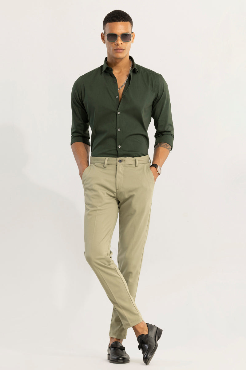 What Colour Shirts To Wear With Green Pants: 7 Foolproof Options