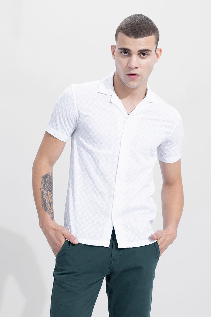 Bisect White Embroidery Shirt